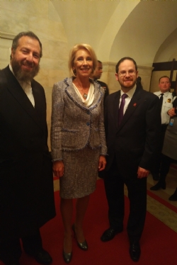 Ezra Friedander, Education Secretary Betsy Devos; Rabbi AD Motzen, Director of State Relations, Agudath Israel of America, Betsy Devos